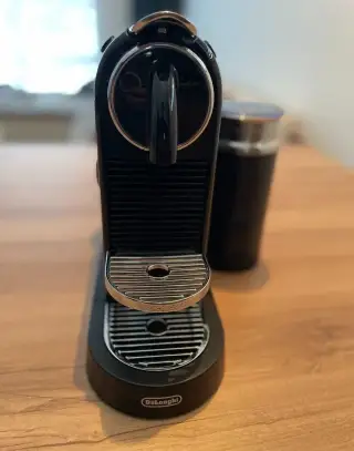 Kávovar Nespresso De’Longhi CitiZ & Milk
