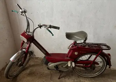 Peugeot 102 moped