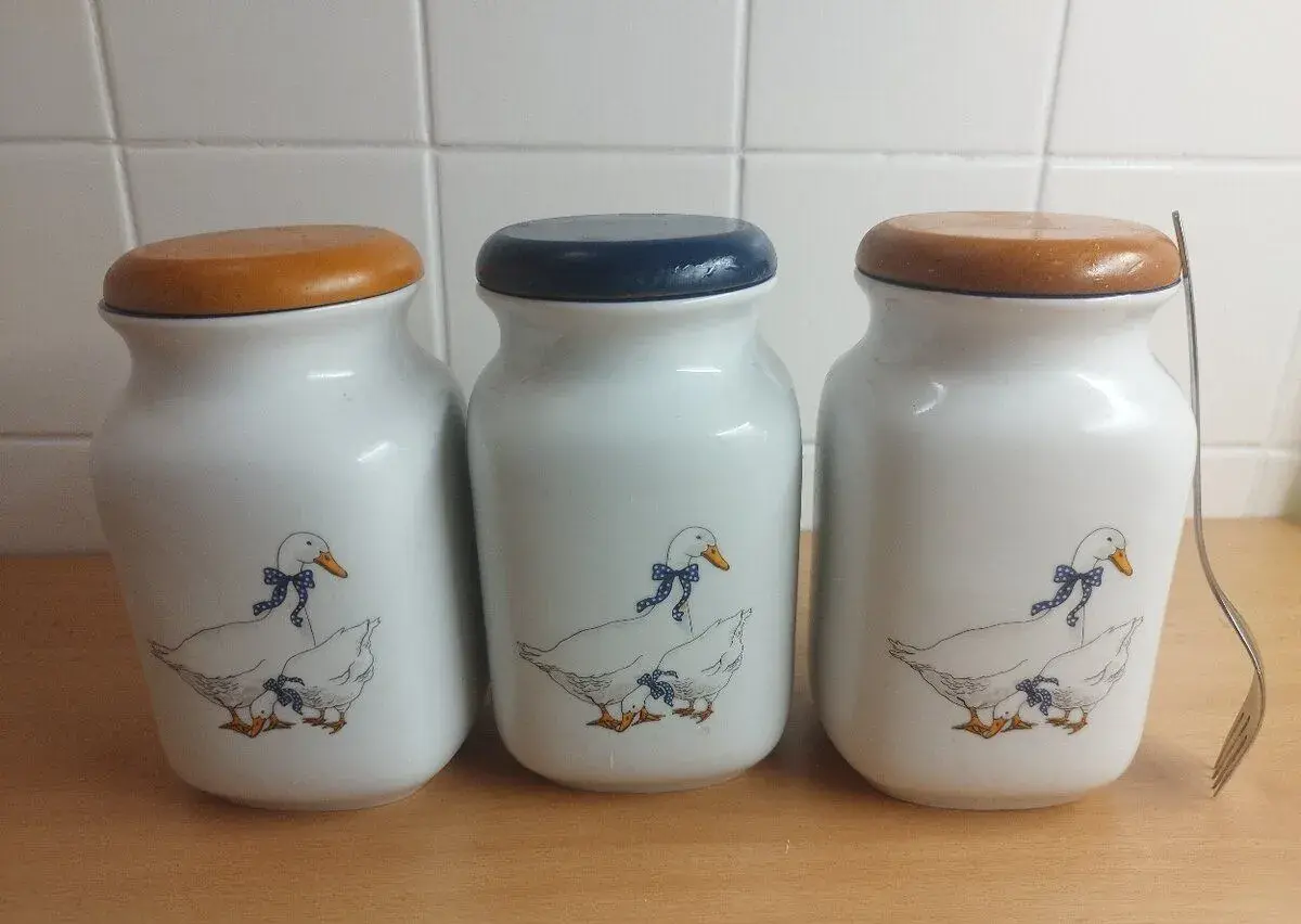 Porcelánové dózy THUN - řada Bernadotte (Husy) – sada 3 ks