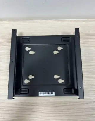 VESA držák na mini PC