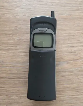 Nokia 8110i