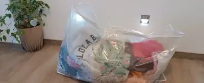 Mix krásného dívčího oblečení 128/134