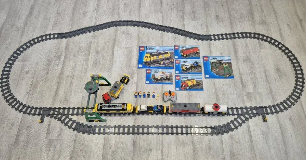 LEGO 7939 Vlak, Cargo TRAIN
