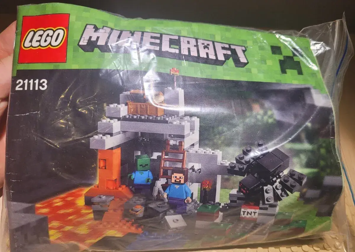 Lego Minecraft 21113