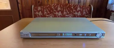 DVD a SACD přehrávač Philips DVP 720 SA