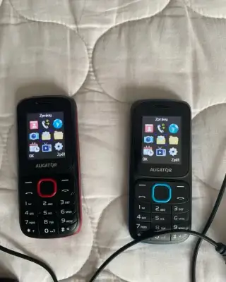 Mobilný telefón Aligator D210 Dual SIM CERVENA A MODRA FARB