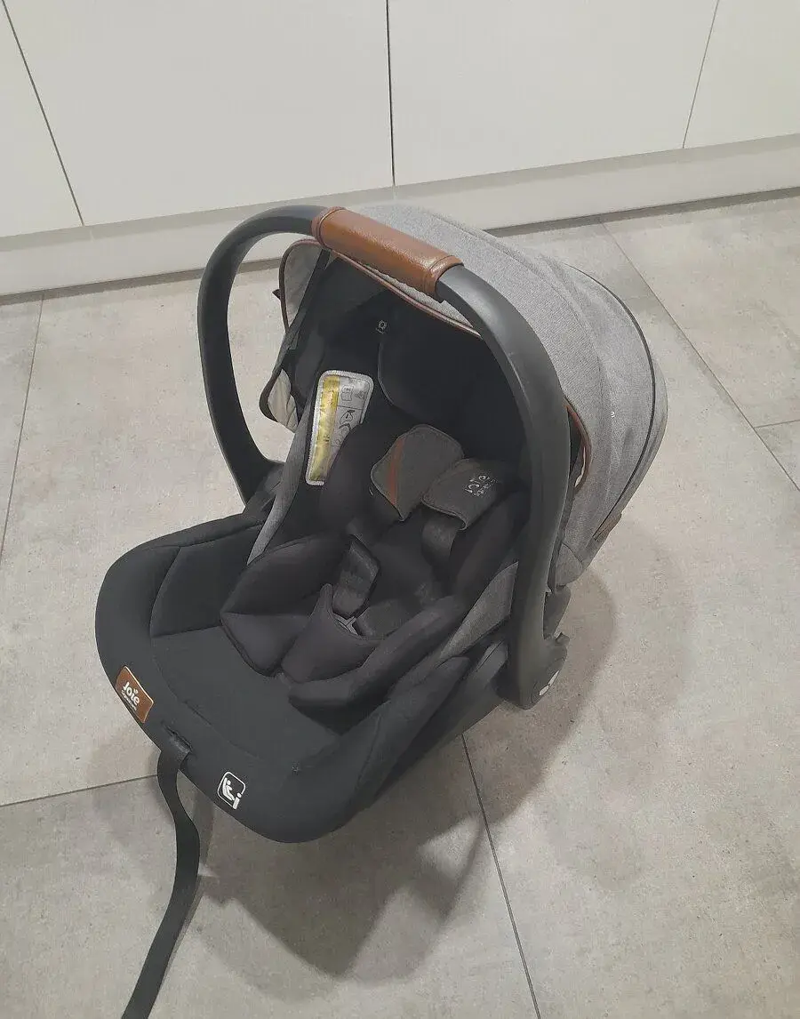 Autosedačka Joie I-level (Signature carbon)