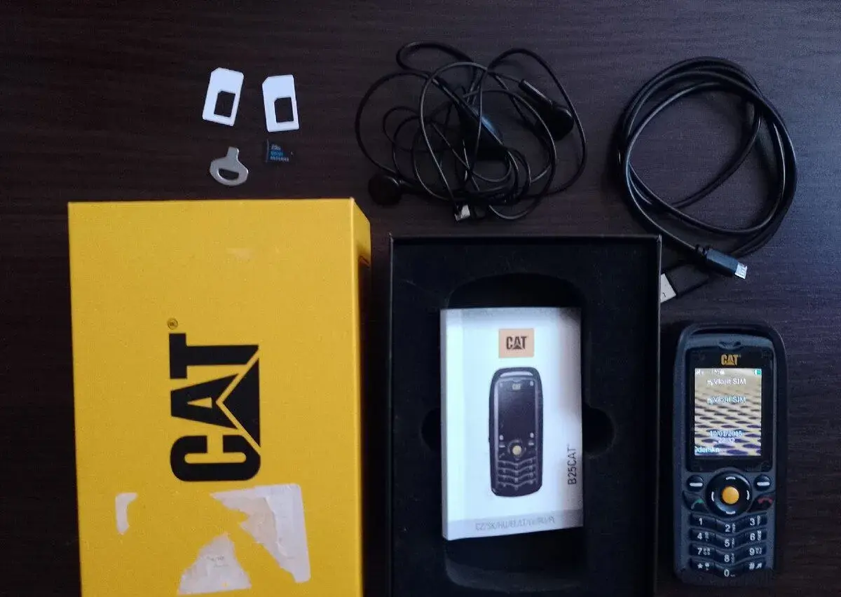 Mobil CAT B25 Dual SIM odolný + krabice