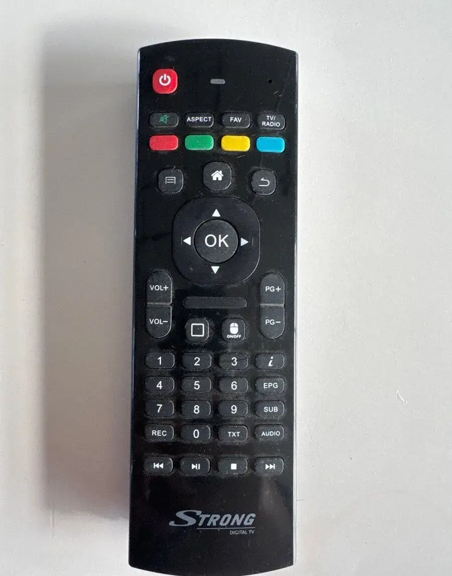 Strong dálkový ovladač s QWERTY klávesnicí a myší