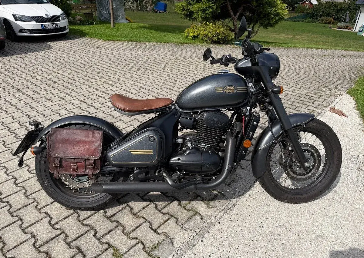 JAWA 350 Pérák