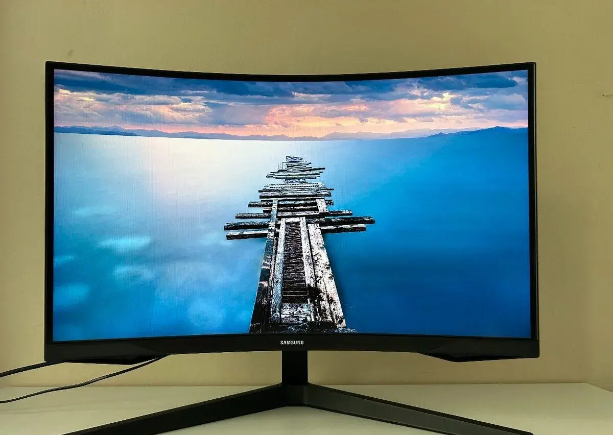 Herní monitor Samsung Odyssey G5 27"