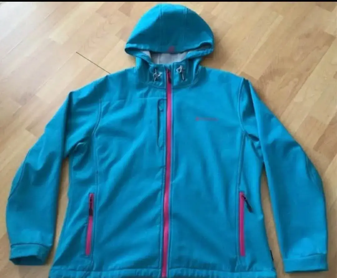 Krásná dámská softshellová tyrkysova bunda vel. 3XL = 46