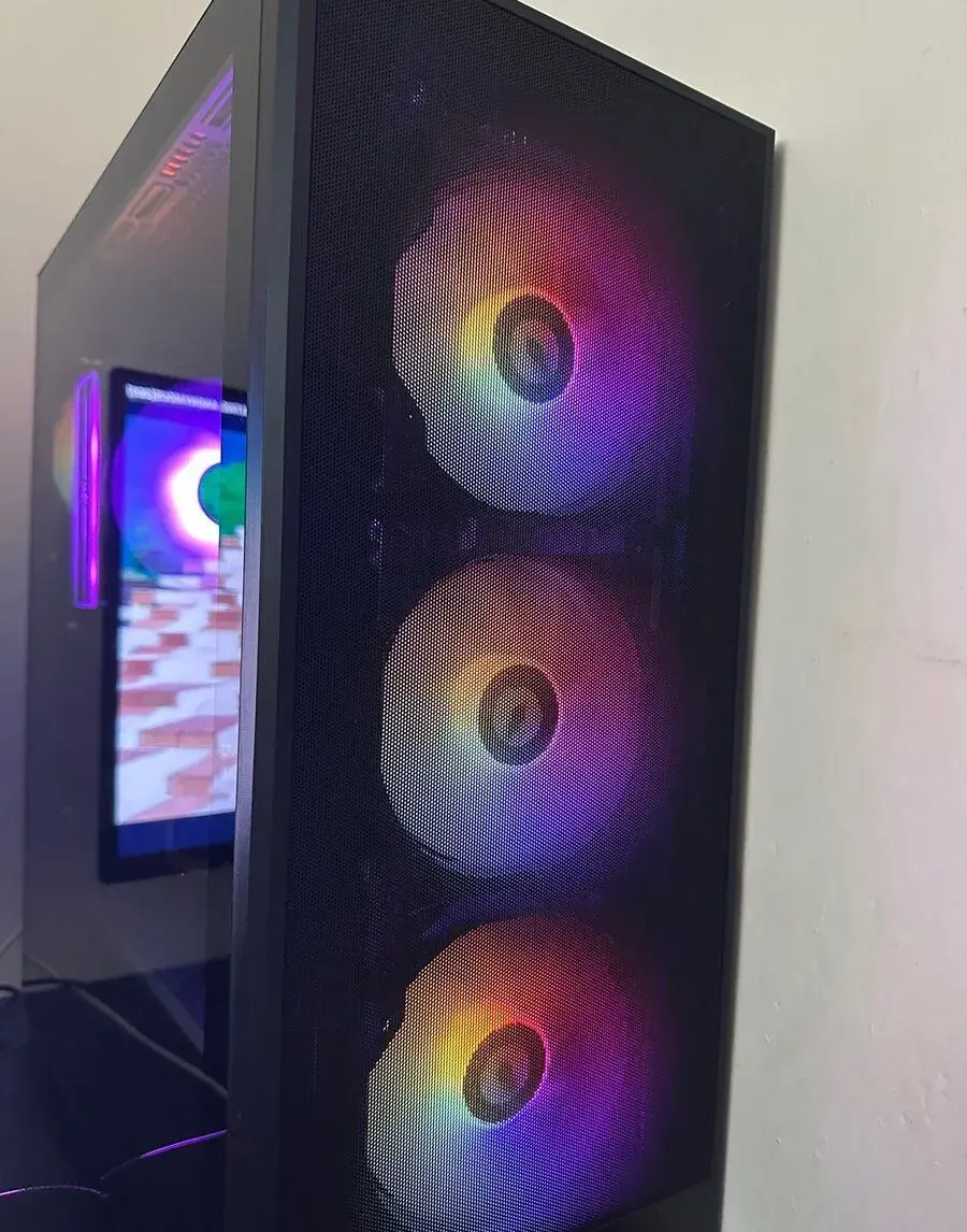 Pc skříň BitFenix Grafi černá nepoškrábané sklo