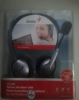 SLUCHÁTKA GENIUS S MIKROFONEM