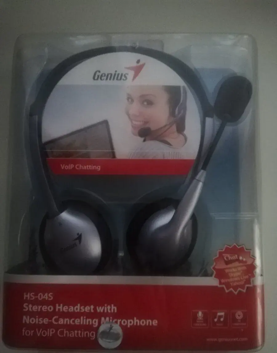 SLUCHÁTKA GENIUS S MIKROFONEM
