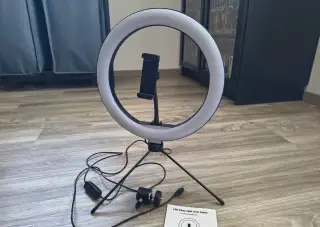 LED stmívatelná lampa 26 cm, stativ a držák mobilu