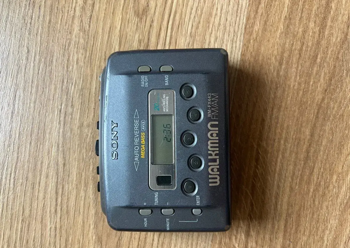 Sony Walkman WM-FX443 funkční rádio, Mega Bass, kazety nefun