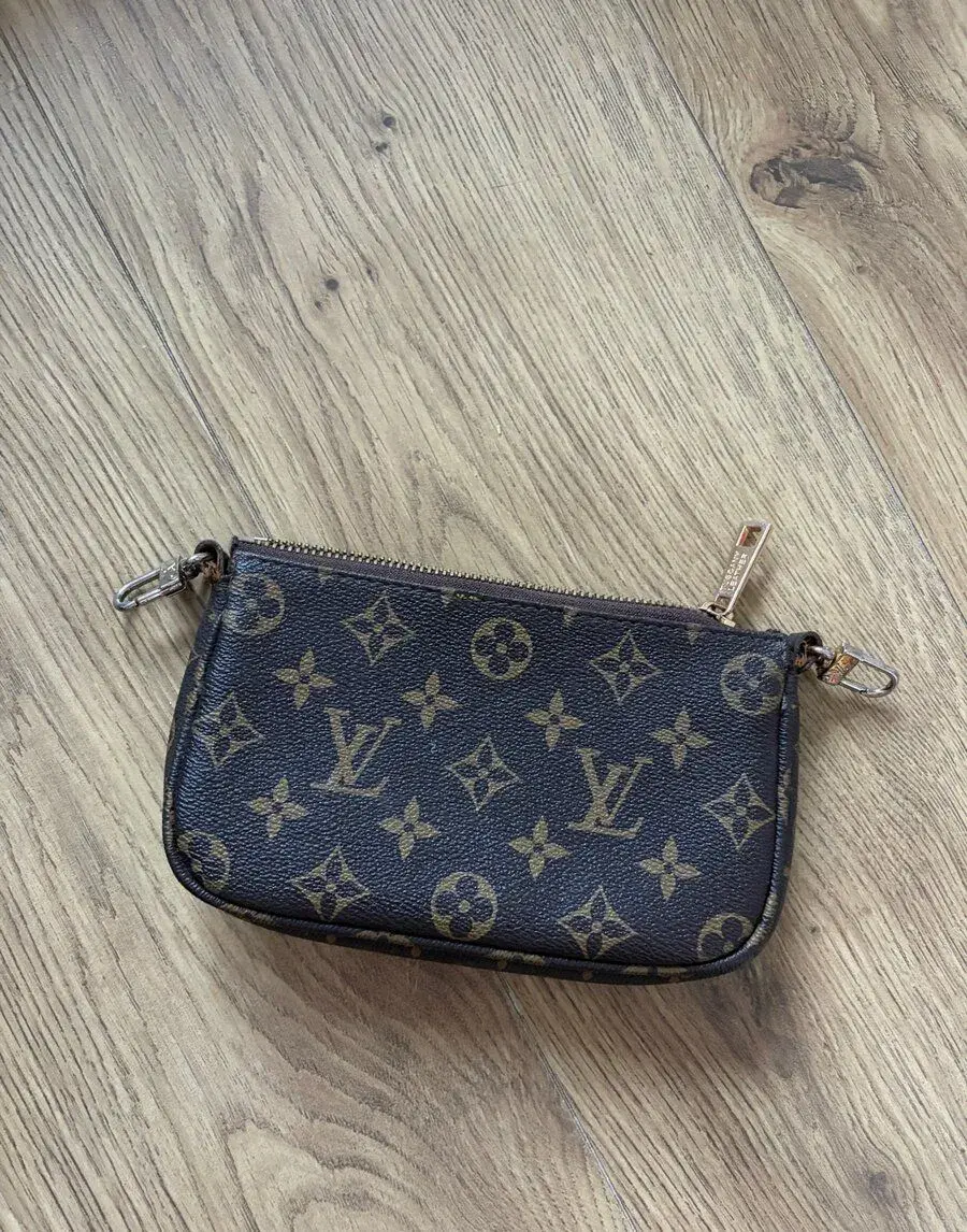 Kabelka pochette acessorize
