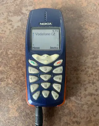 Funkční NOKIA 3510i s nabíječkou a novou baterkou