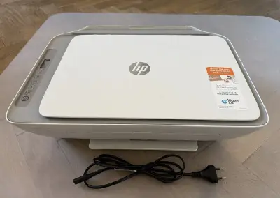 Multifunkční tiskárnu HP DeskJet 2720e (jako nová)