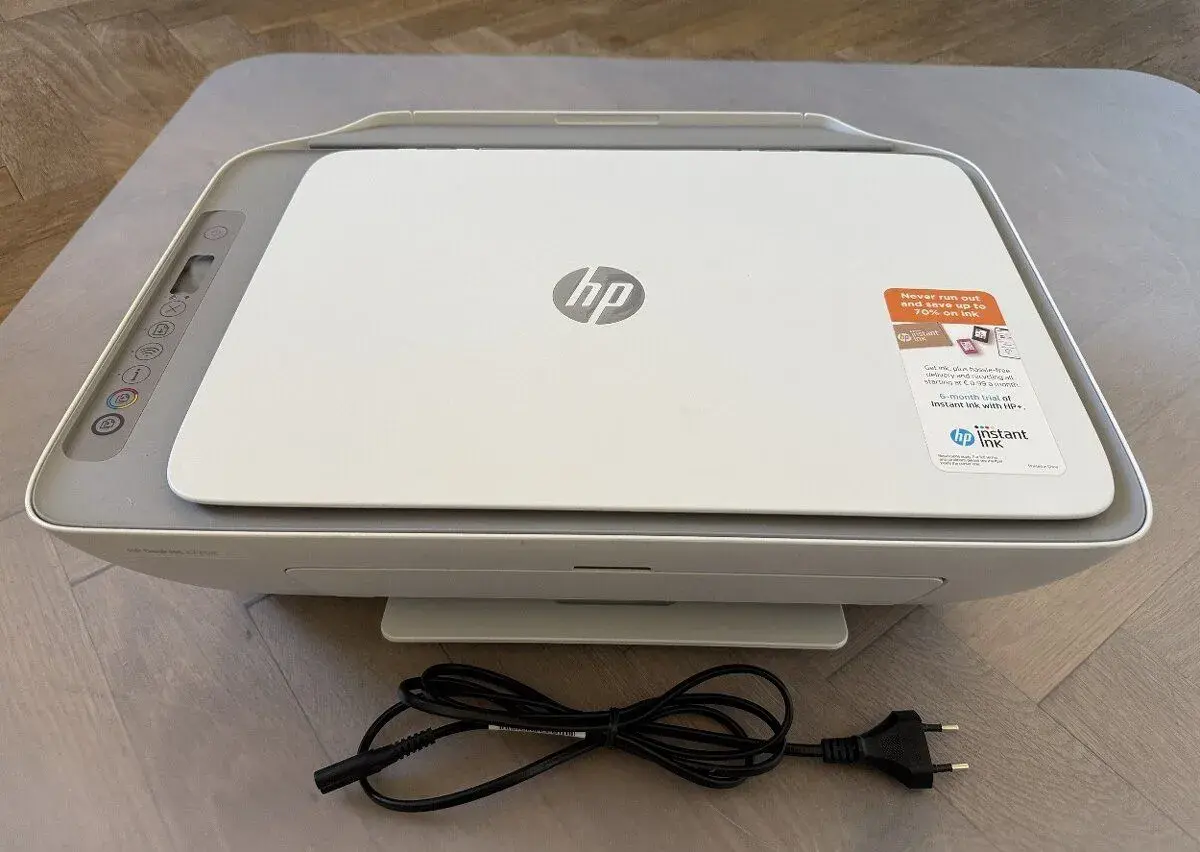 Multifunkční tiskárnu HP DeskJet 2720e (jako nová)