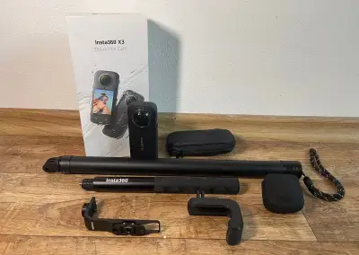 Insta360 X3 s příslušenstvím
