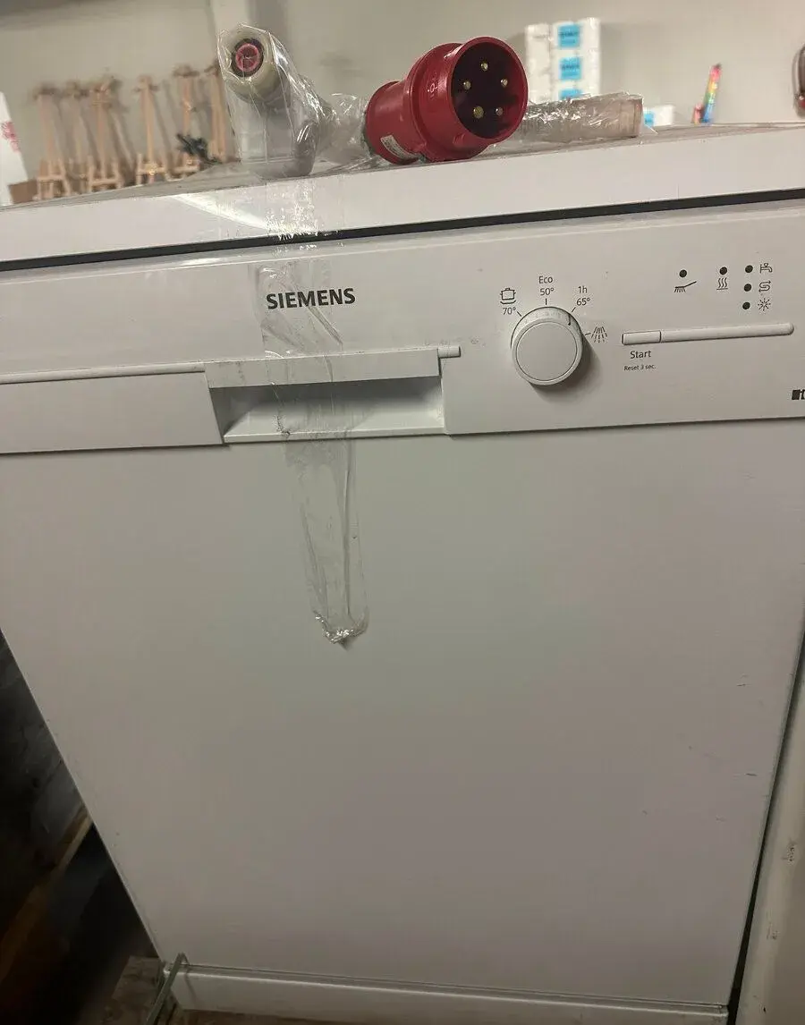 Myčka nádobí Siemens SN214W00AE