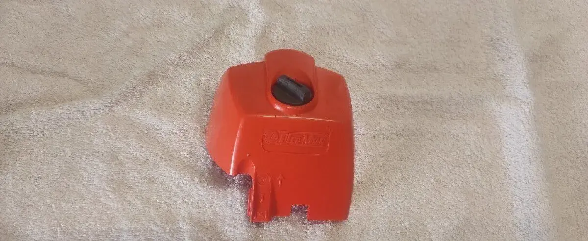 Oleo-Mac GS 370 - horní kryt vzduchového filtru