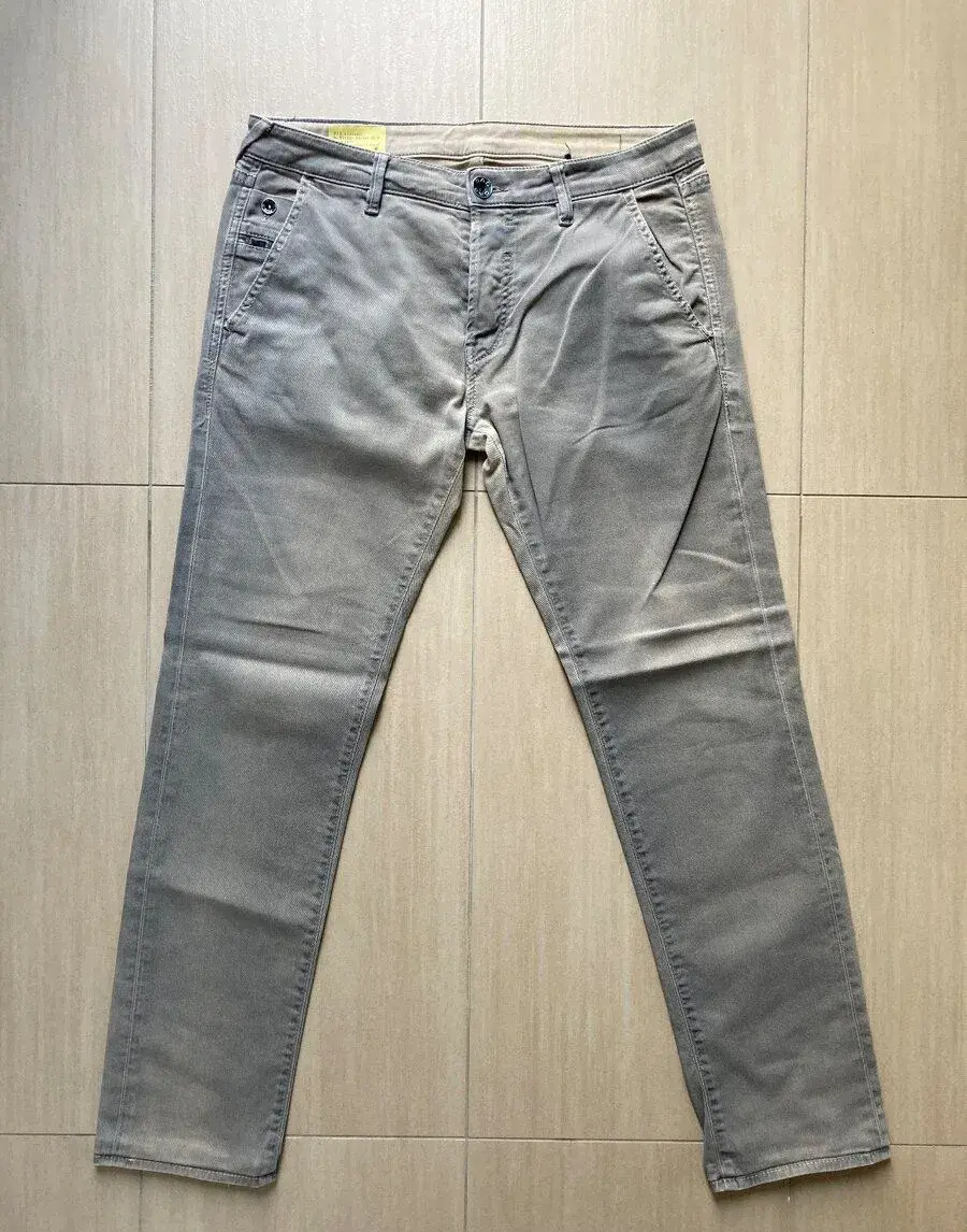 Kalhoty / džíny slim fit zn.GAS, vel. 31
