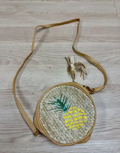 Nádherná ratanová "ananas" hnědá kabelka