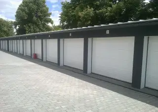 Garáž Milovice 28 ks