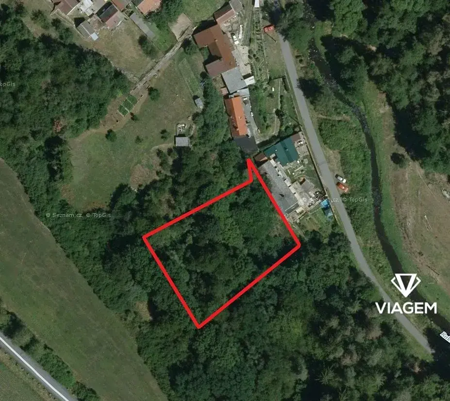 Zahrada 1 709 m², Podíl 24 % o výměře 404 m²