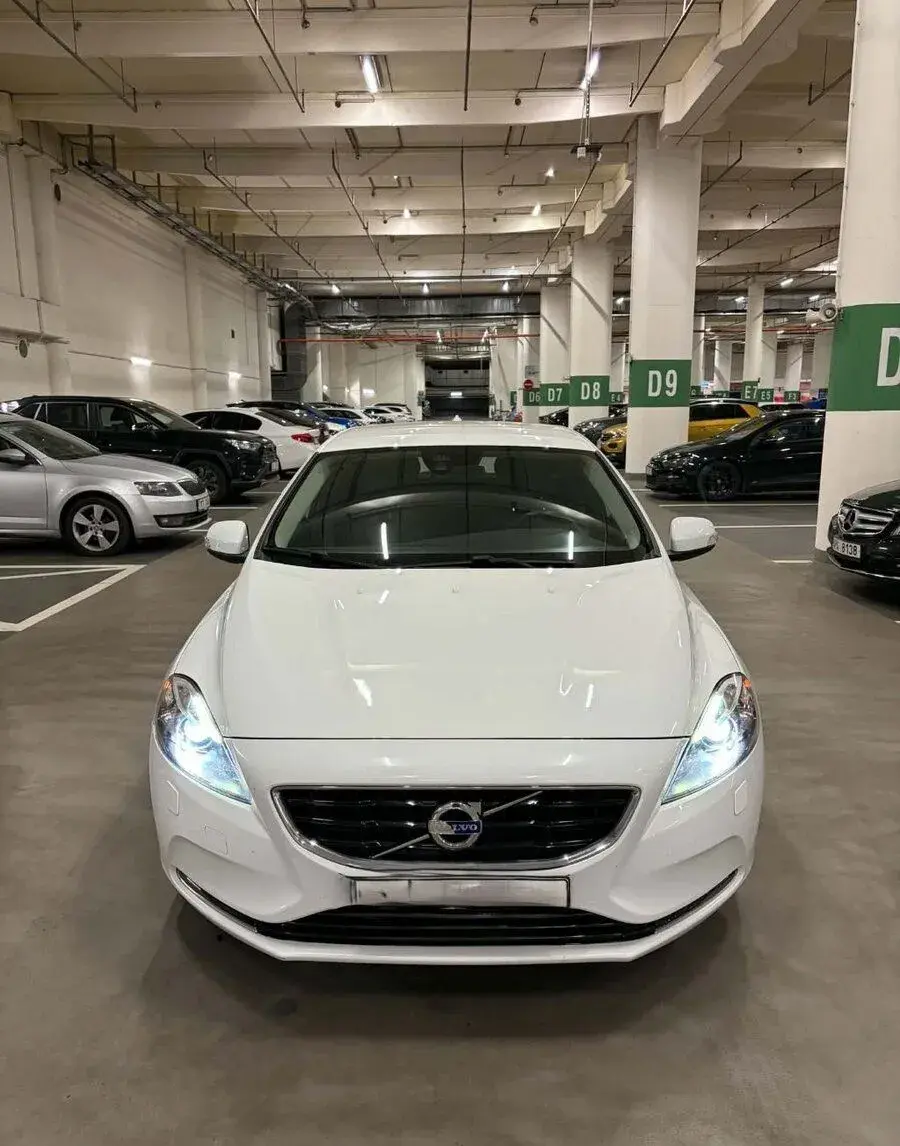Volvo V40 – 2013