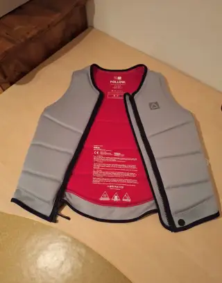 wakeboardová vesta Follow Corp