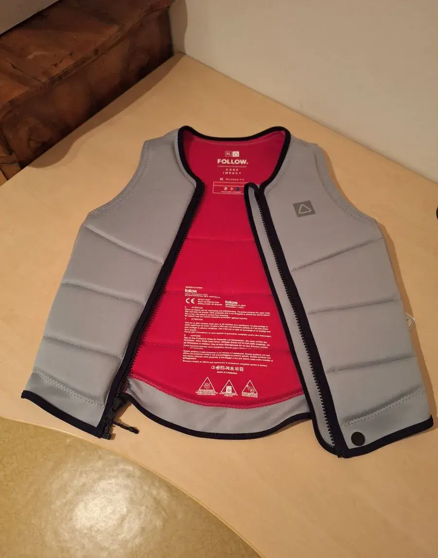 wakeboardová vesta Follow Corp