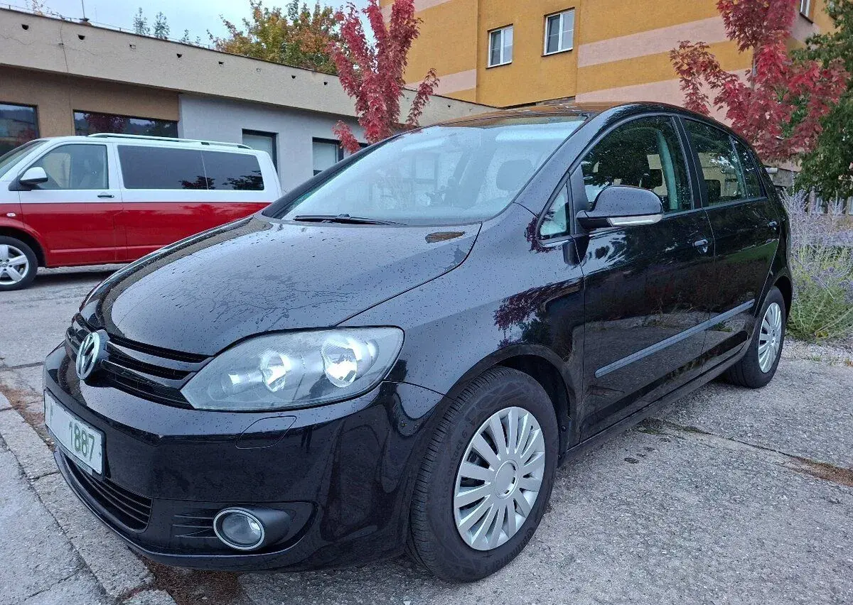Volkswagen Golf – 2011, 155 900 km