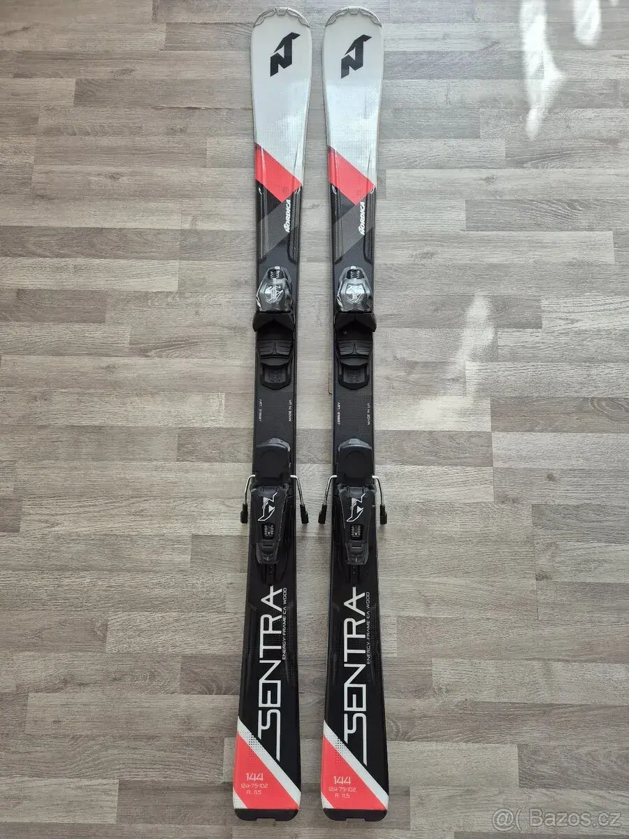 Lyže Nordica i s vázáním, vel. 144cm