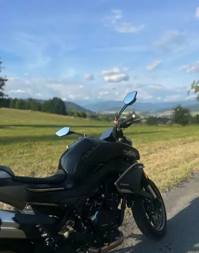 CFMOTO 800NK ADVANCED +