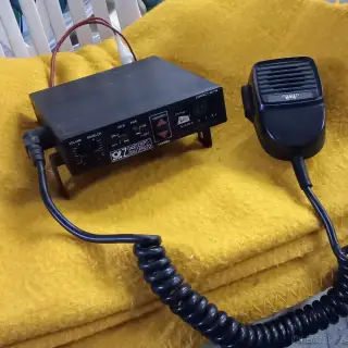 CB radiostanice Contact