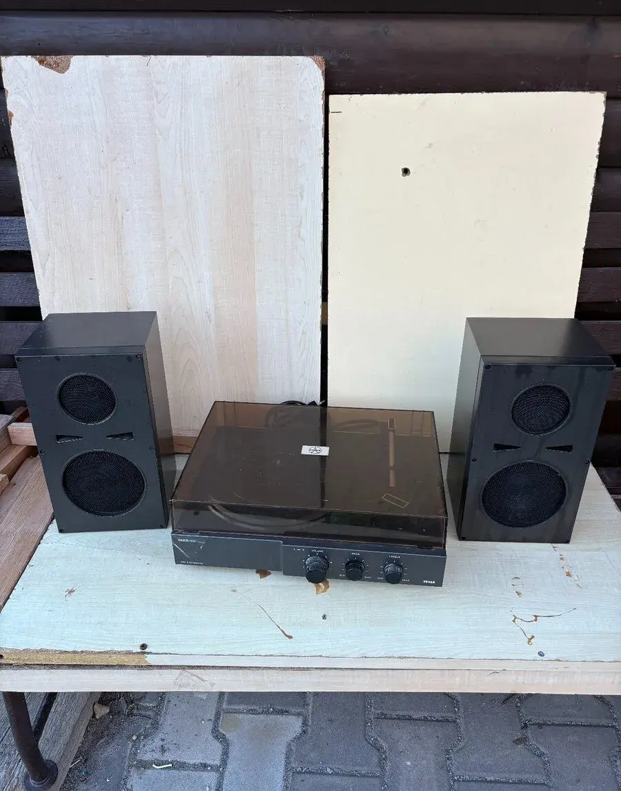 Gramofon Tesla NZC030 + ARS8105