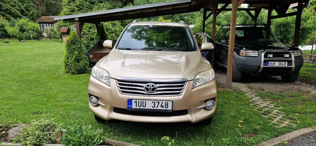 Toyota RAV4 – 2011, 288 228 km