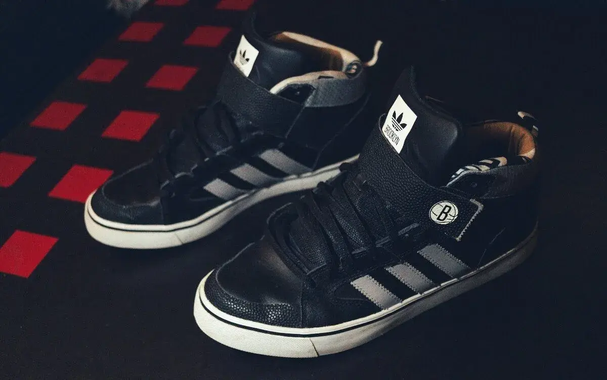 Adidas boty - Brooklyn Nets