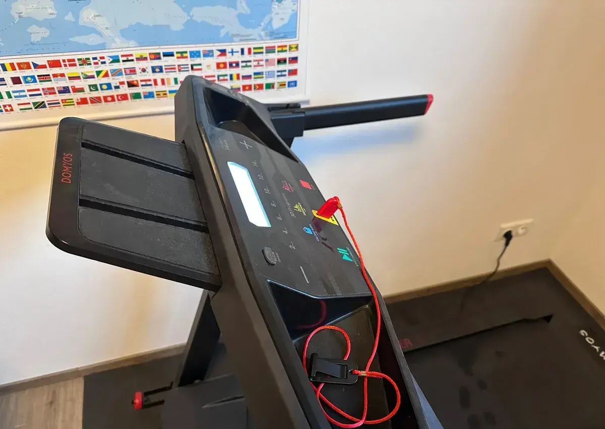 Běž. pás Domyos RUN100+podložka (najeto jen 409 km, servis)