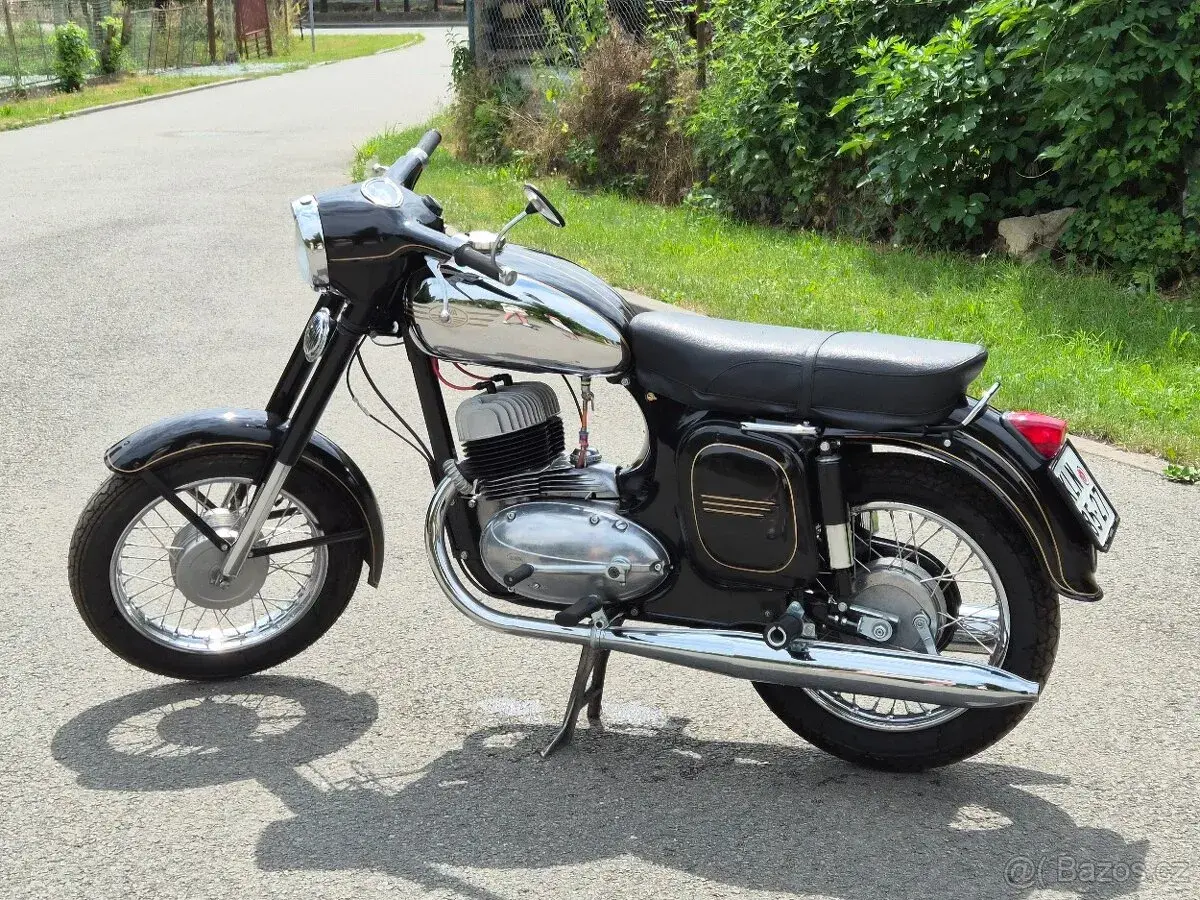 Jawa panelka