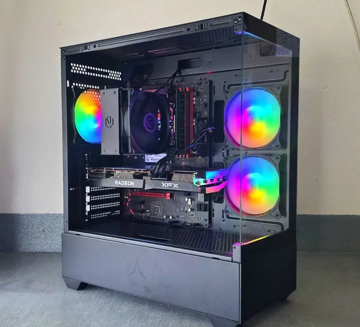 Repas herní PC RX 6700 XT 12GB | 32GB RAM | i5-8600K | 1TB