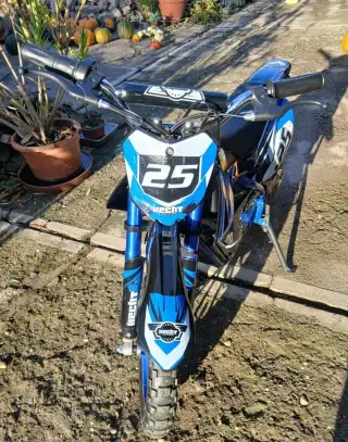 Motokros Hecht 54502 v záruce