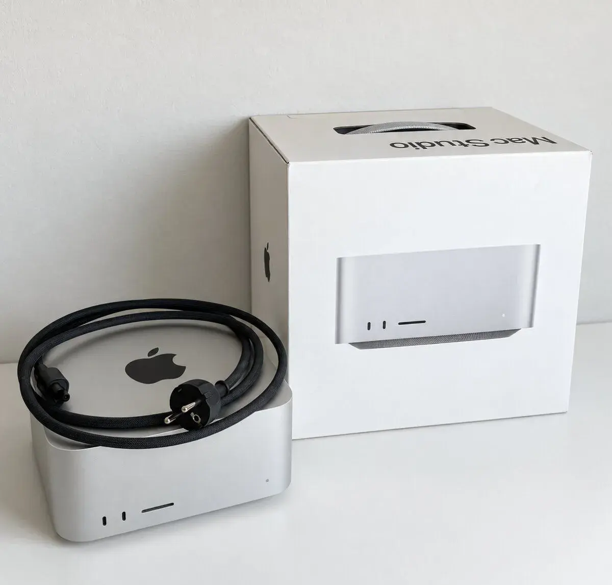 Apple Mac Studio M2 Max 32 GB RAM, 512 GB SSD