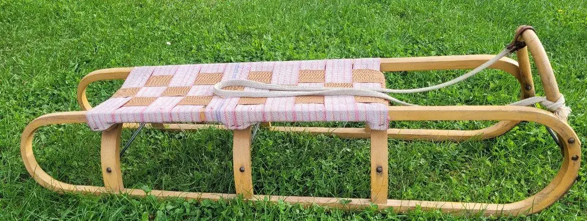 Dřevěné sáňky