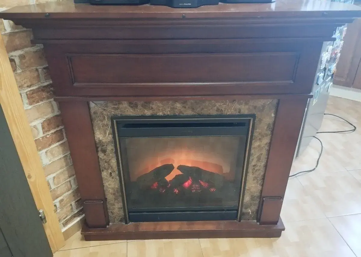 Rohový elektrický krb