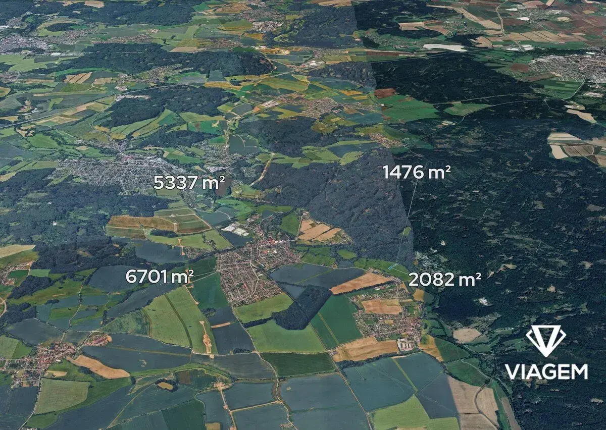 Pole 15 596 m², Podíl 8 % o výměře 1 300 m²